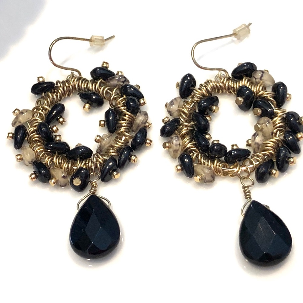 Black Crystal & Wire Necklace & Earrings Set - Picture 7 of 7
